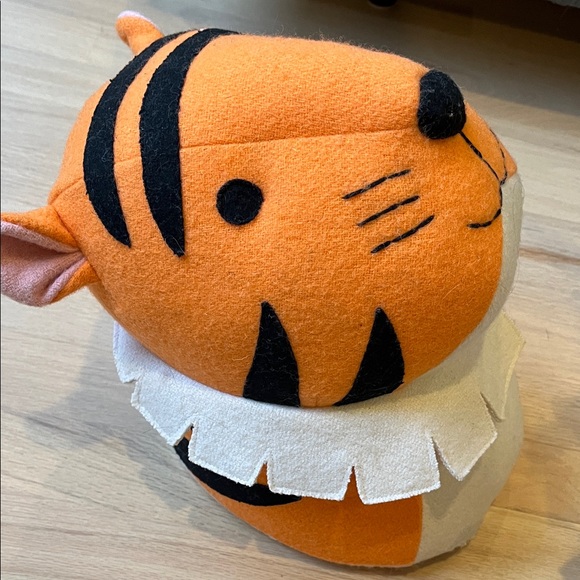 Plush Animal Wall Mount Set Ideal for Nursery or Playroom - Picture 4 of 6